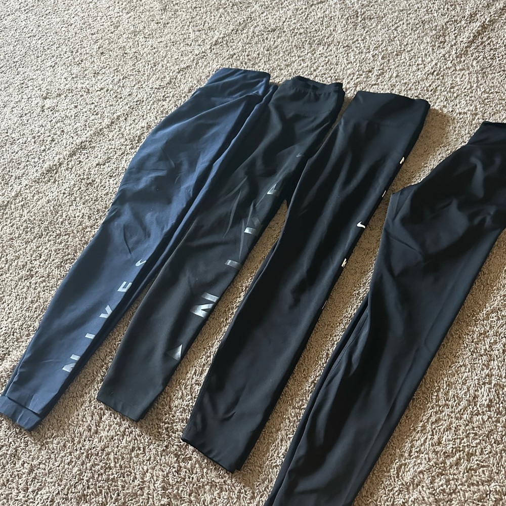 Women’s Nike size S Leggings